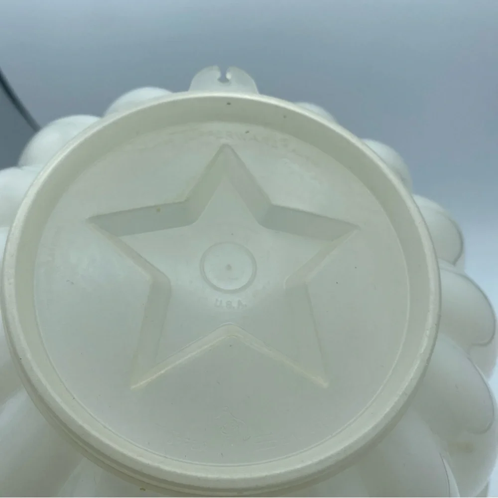 VTG Tupperware 3 Piece Jello Mold Ice Ring Star Design Bottom 9”